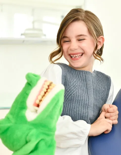 Kinder und Zahnarzt